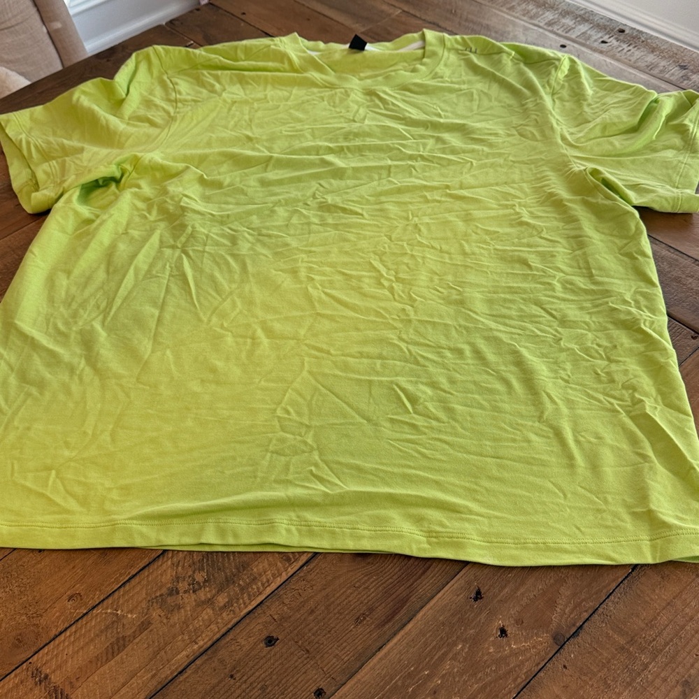 Lululemon Shirt Mens Licensed To Train Short Sleeve shirt Size XXL